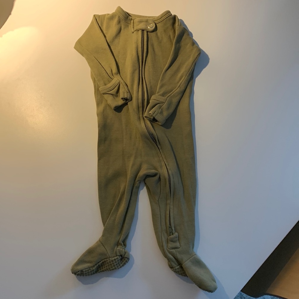 L’ovedbaby Organic Zipper Footie Size 0-3 (7-12 lbs) in green